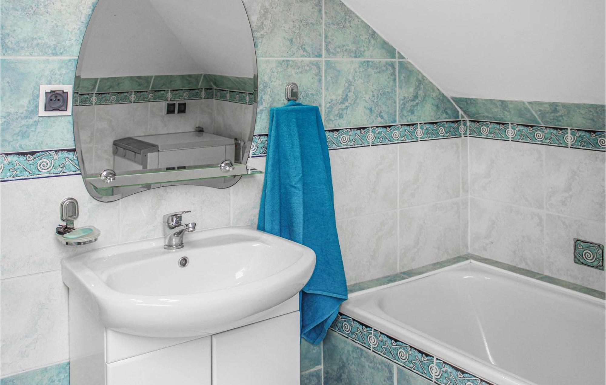Gorgeous Home In Nowe Warpno With House Sea View מראה חיצוני תמונה