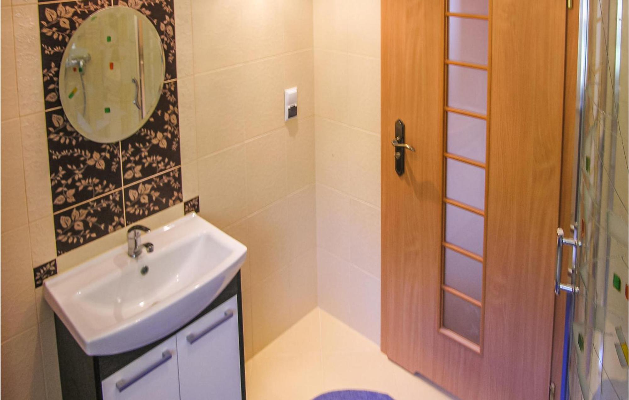 Gorgeous Home In Nowe Warpno With House Sea View מראה חיצוני תמונה