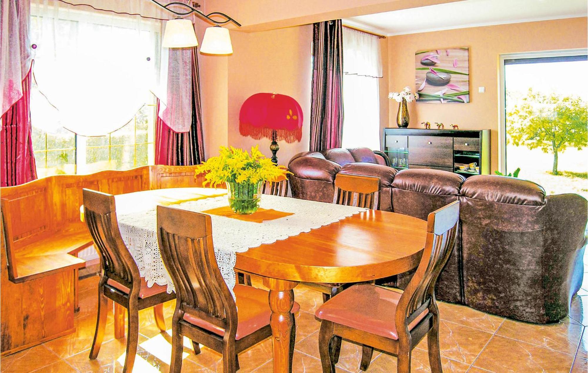 Gorgeous Home In Nowe Warpno With House Sea View מראה חיצוני תמונה